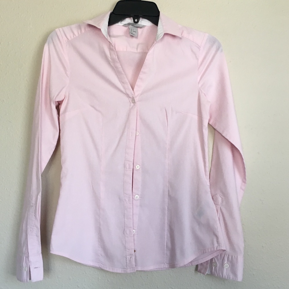 ⭐️4/$20⭐️ H&M Soft Pink Button Up